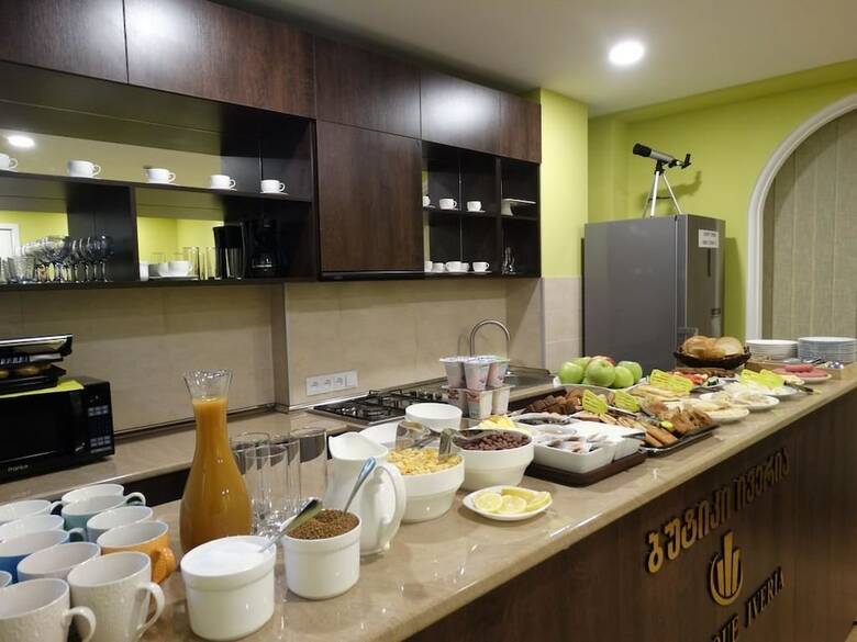 Hotel Iveria