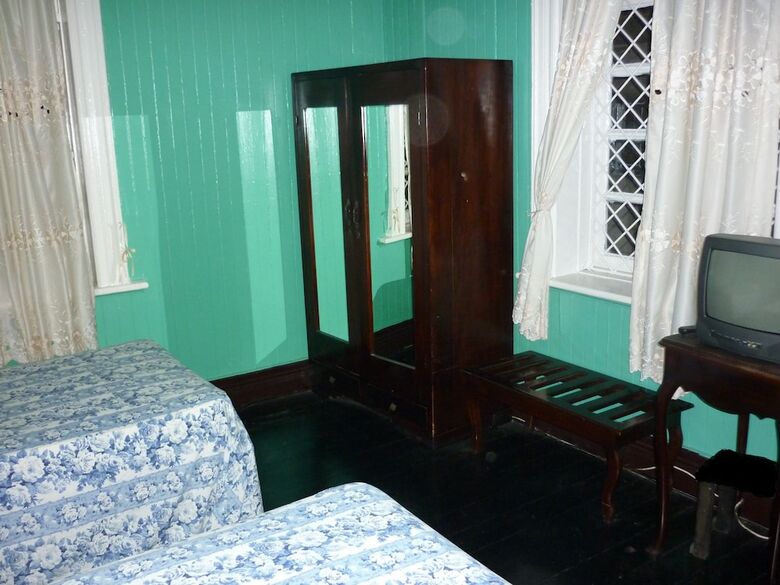 Demontevin Lodge Hotel