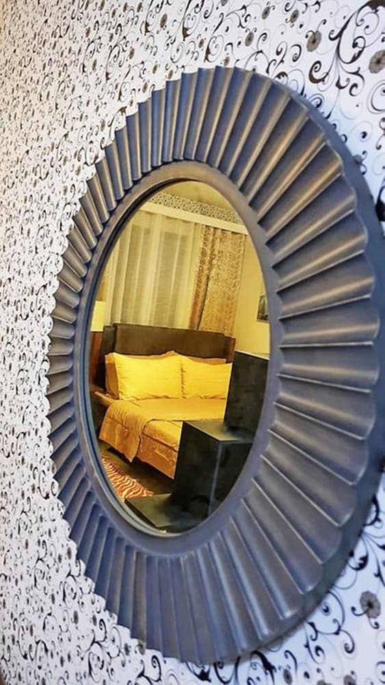 Marella Suites Campville Alabang