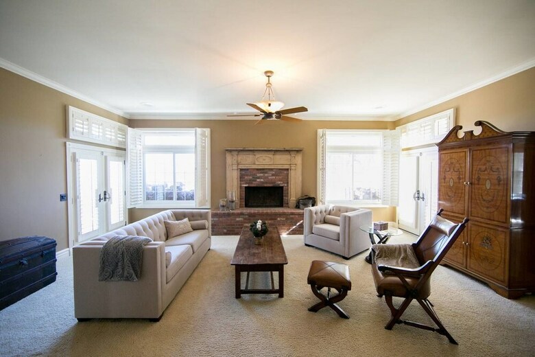 Luxurious Victorian Mansion On 200 Acre Estate
