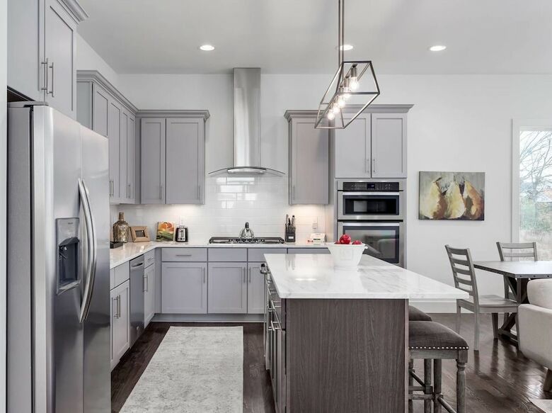 Sleek 3br/3ba W/ Rooftop By Downtown By Domio