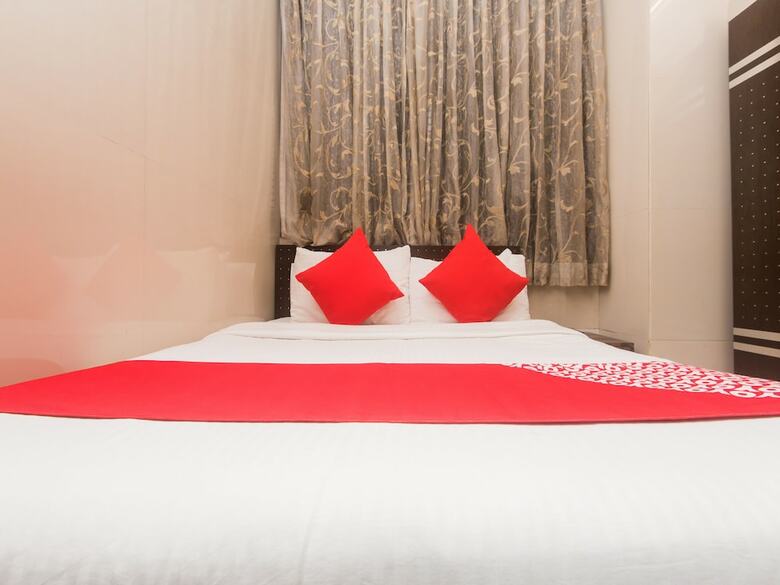Oyo 16119 Hotel Oliver