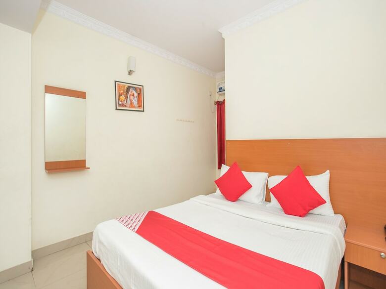 Oyo 14980 Hotel Shubha Sai