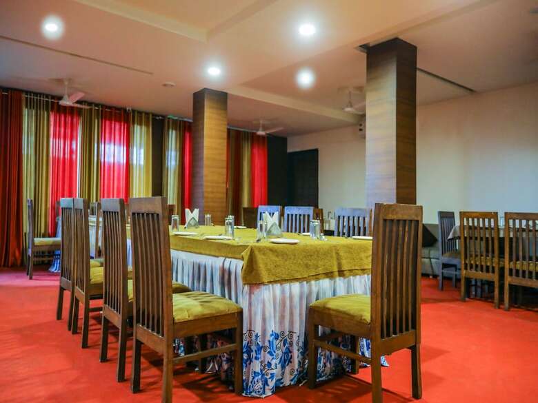Oyo 16543 Hotel Madhuban