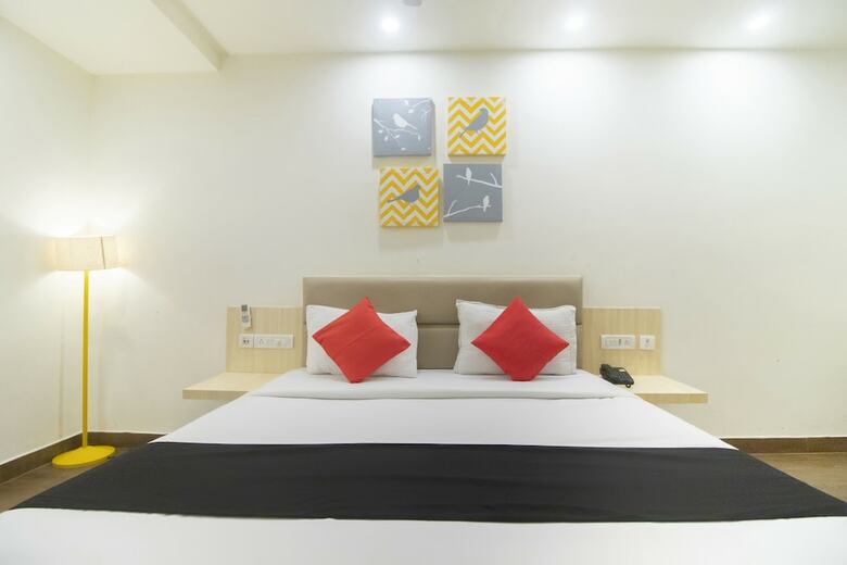 Oyo 16340 Yellow Hotels