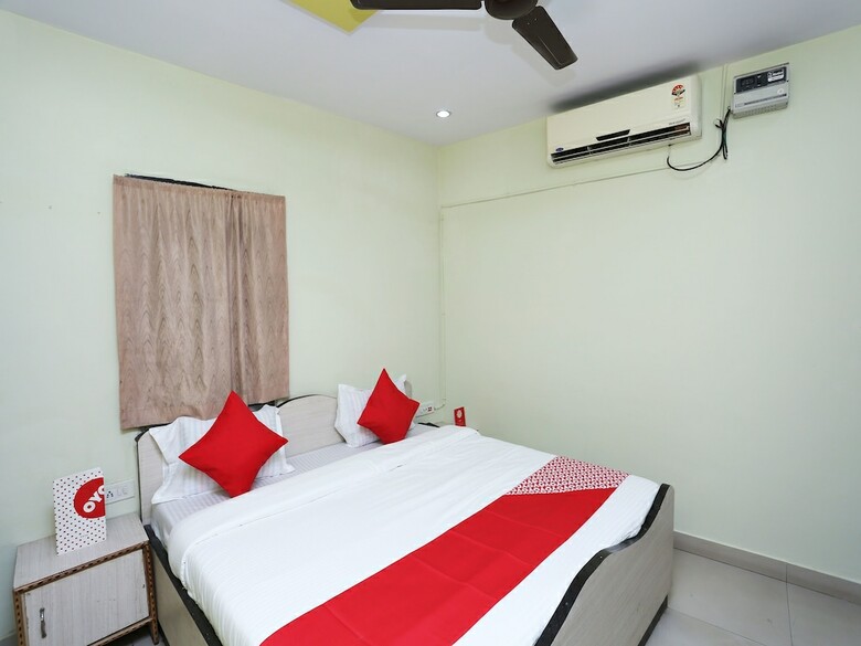 Oyo 14711 Hotel Natraj