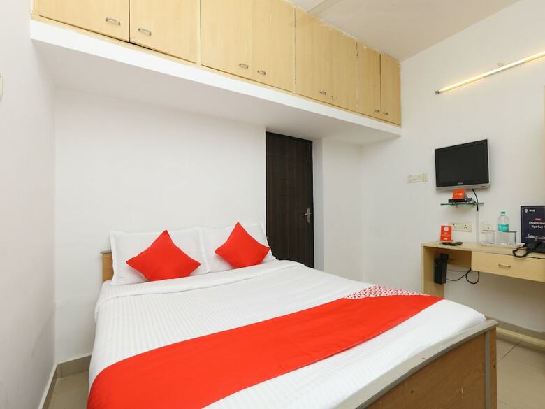 Hotel Oyo 15796 The Haven Service Aparments