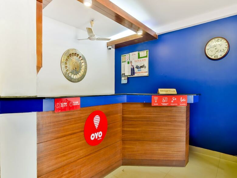 Oyo 2320 Hotel Mayura Novacity