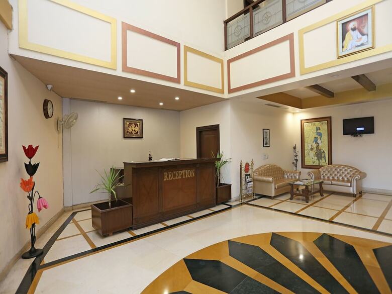 Hotel Oyo 16565 Karnal Haveli