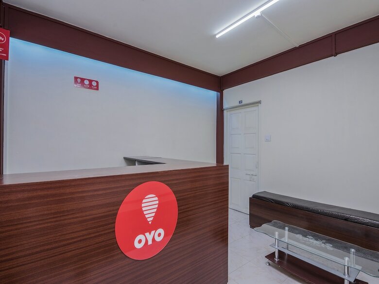 Hotel Oyo 16152 Home Away Home