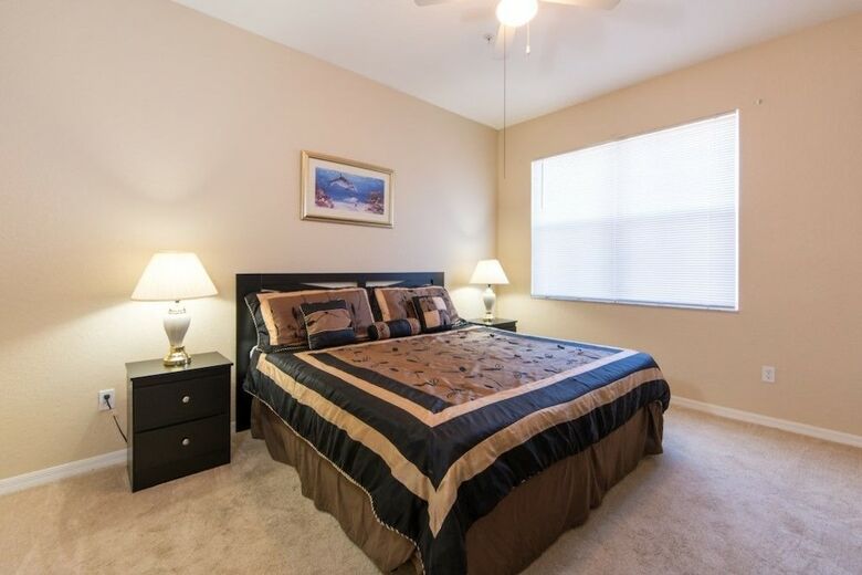 Apartment & Town Homes Close To Disney