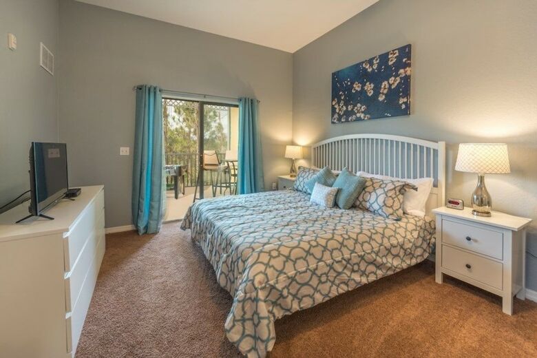 Apartment & Town Homes Close To Disney