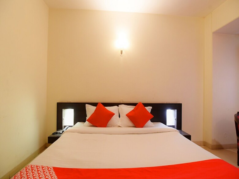 Hotel Oyo 17097 Kenwood Resort