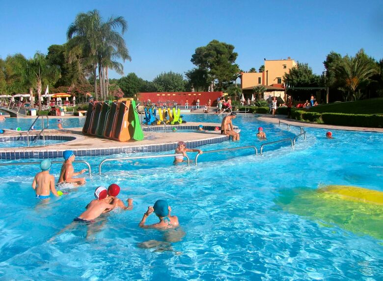 Happy Camp In Camping La Masseria