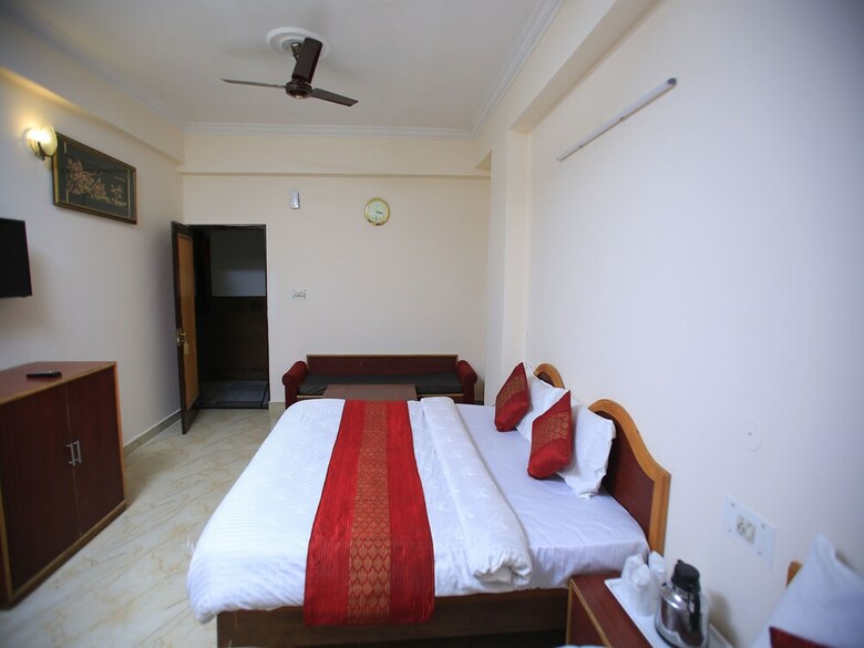 Apartamentos Oyo 13326 Gupta Palace