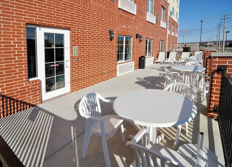 Hotel Country Inn & Suites By Radisson, Conway, Ar