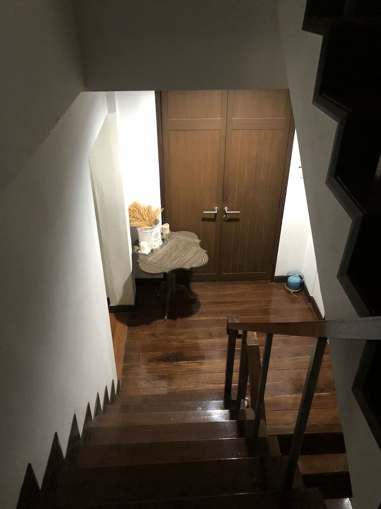 Hotel Center House