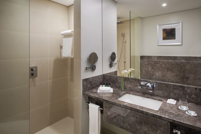 Movenpick Hotel Tahlia Jeddah