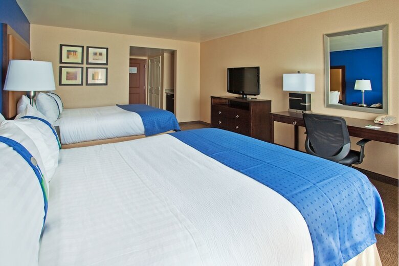Holiday Inn Hotel & Suites Phoenix Airport