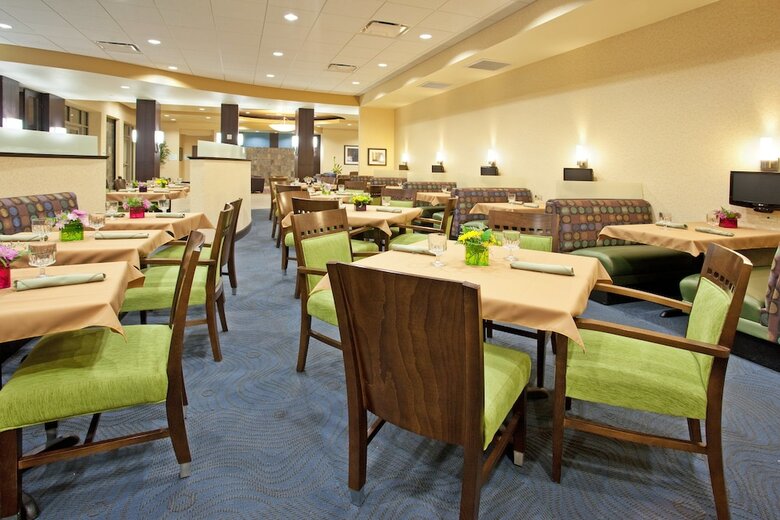 Holiday Inn Hotel & Suites Phoenix Airport