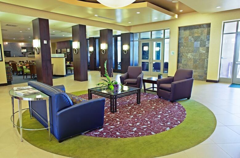 Holiday Inn Hotel & Suites Phoenix Airport