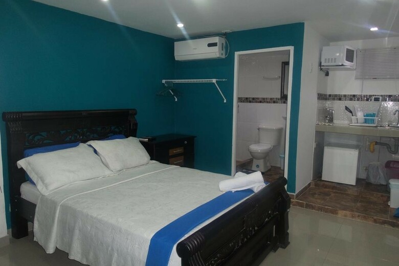 Hostal J&j Forbes