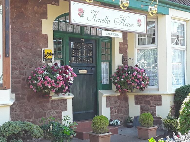 Bed & Breakfast Kenella House