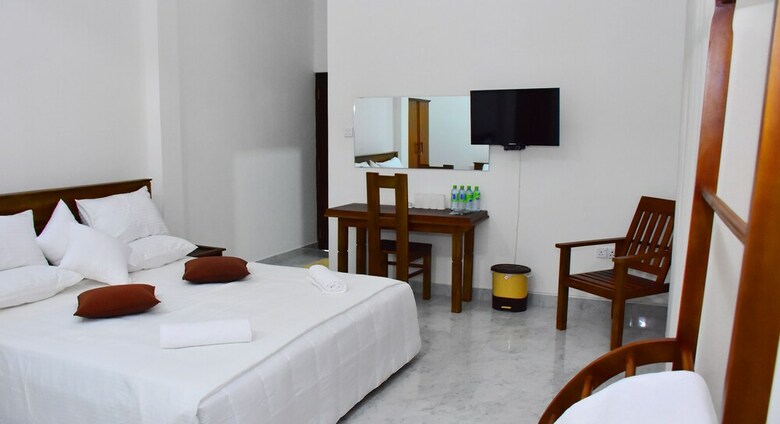 Hotel Nine Arch Holiday Resort