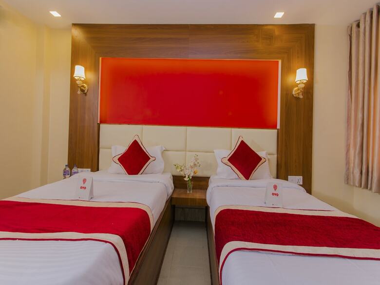 Oyo 160 Hotel Shraddha Palace