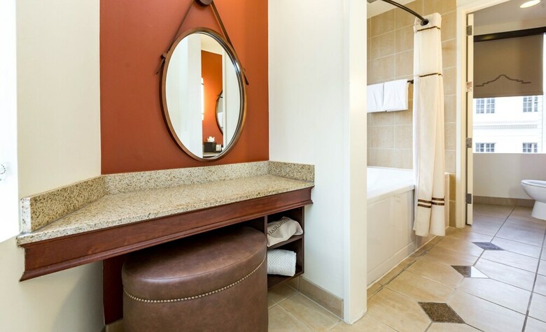 Hotel The Emily Morgan - A Doubletree By Hilton
