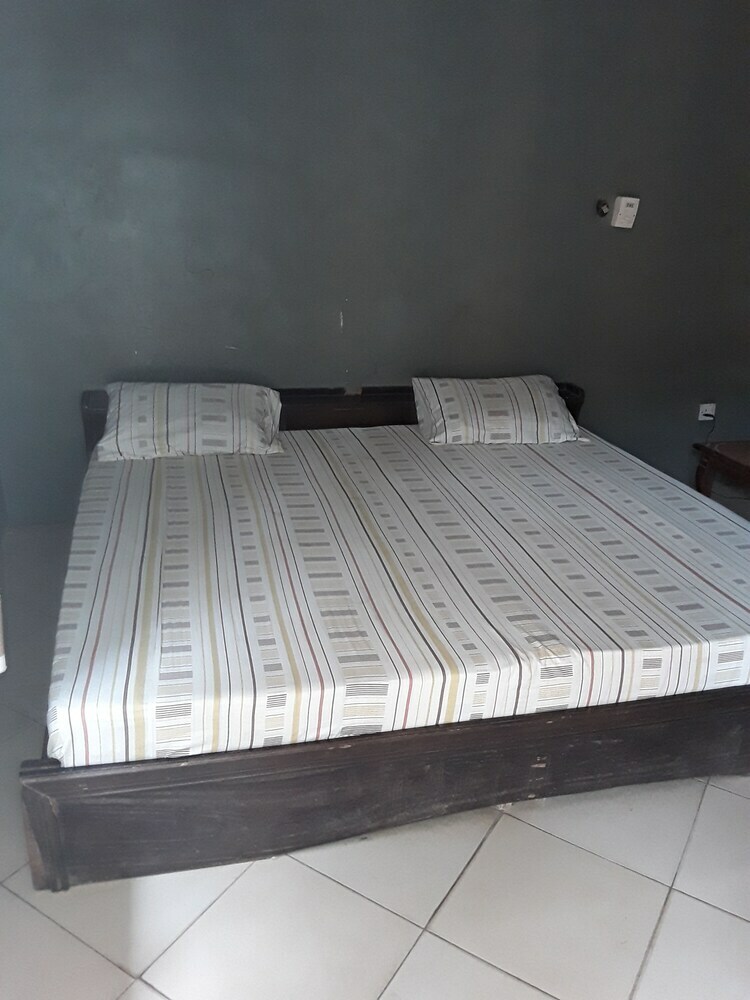 Vacco International Hotel