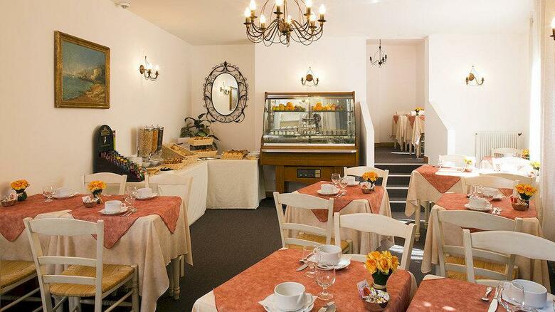 Hotel H�tel Le Mozart