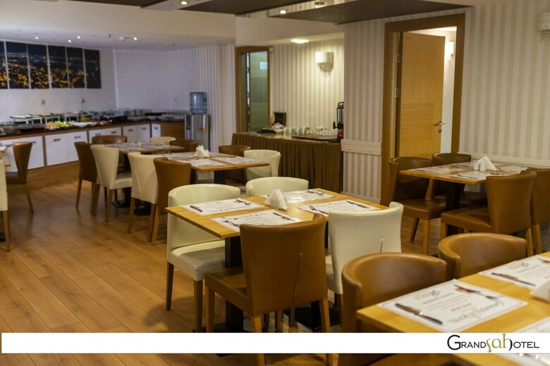 Hotel Grand Sah Otel