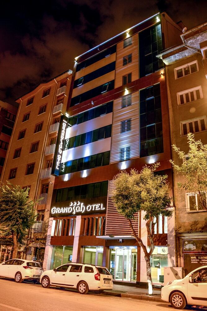 Hotel Grand Sah Otel