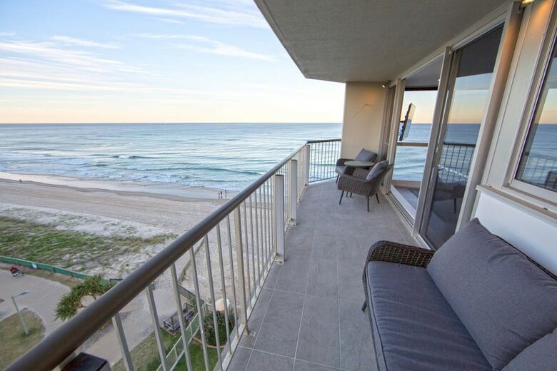Golden Sands - Private Apartments