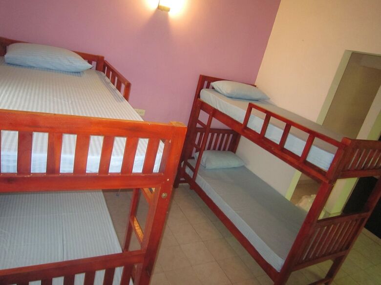 Hostal Ceylon Hostel - Colombo Int Airport