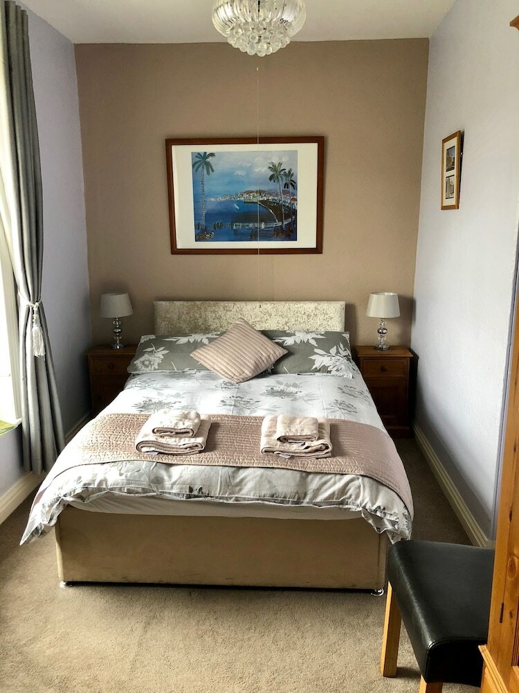 Bed & Breakfast The Clarendon Country Pub With Rooms