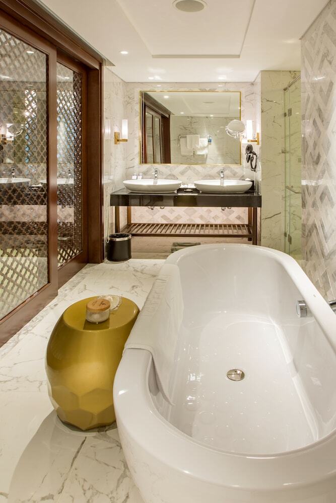 Vinpearl Hotel Hue