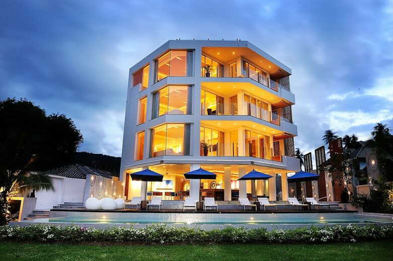 Aparthotel Beachfront Phuket Seaview Suites
