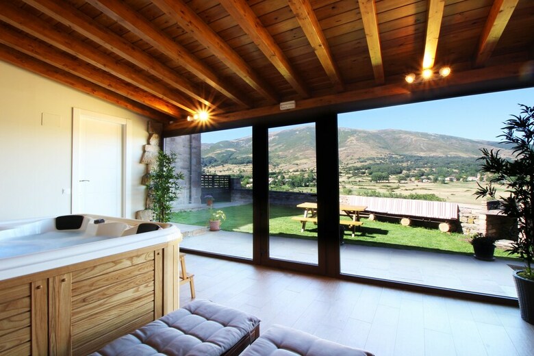 Apartamentos El Balc�n de La Lomba