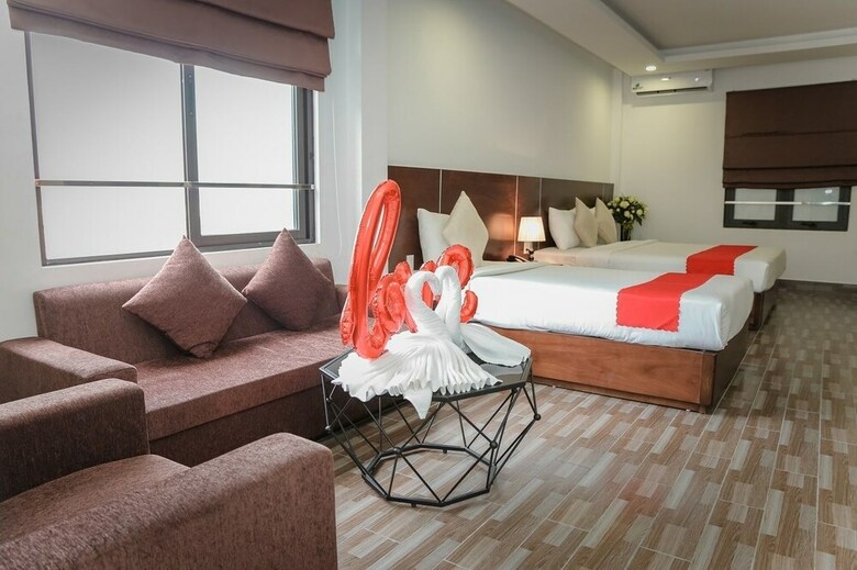 Red Coral Ha Long Hotel