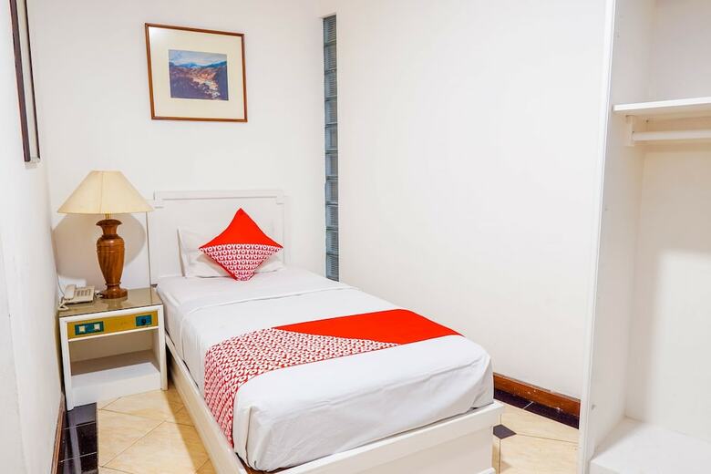 Oyo 1452 Hotel Utari