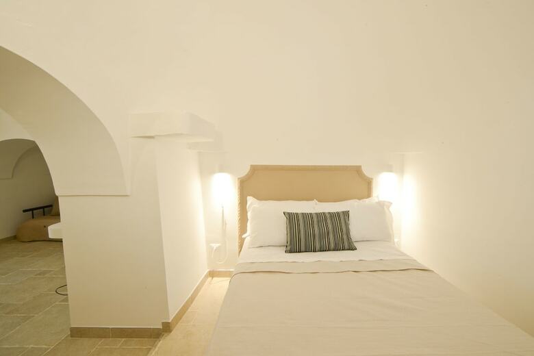 Villa, Trulli E Piscina Nel Cuore Della Valle D'itria