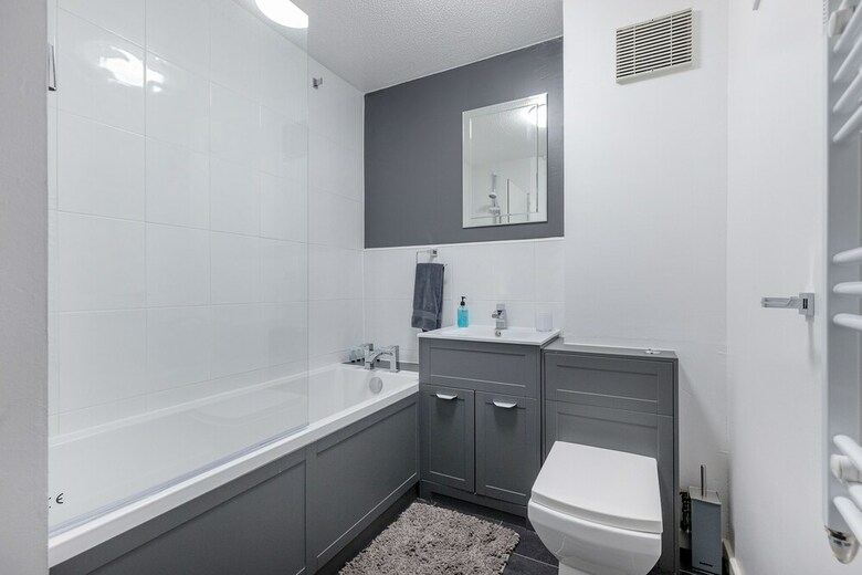 Dunfermline Central Apartments No 36