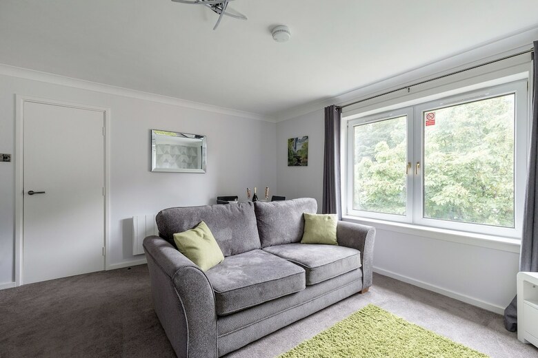 Dunfermline Central Apartments No 36