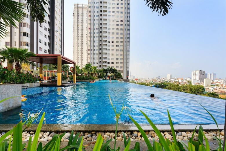 Jennifer Luxury Apartment 2br 18th