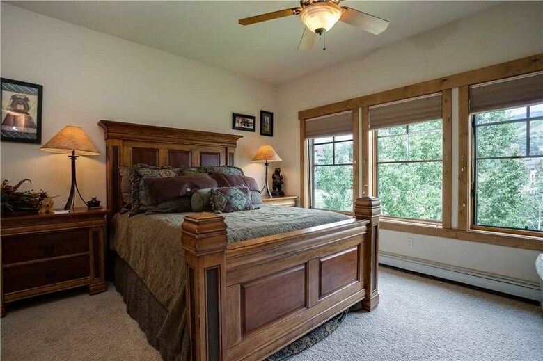 Mountain View At Eagleridge Town Homes