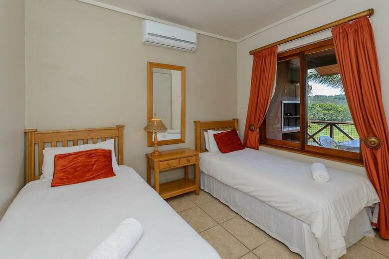 San Lameer Villa Rentals 10414/5