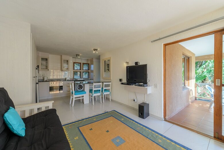 San Lameer Villa Rentals 10401