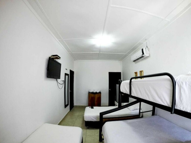 Hotel Villa Sarie Bay